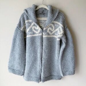 Hand Knit Cowichan Full Zip Hooded Cardigan Sweater in Blue & White Size L